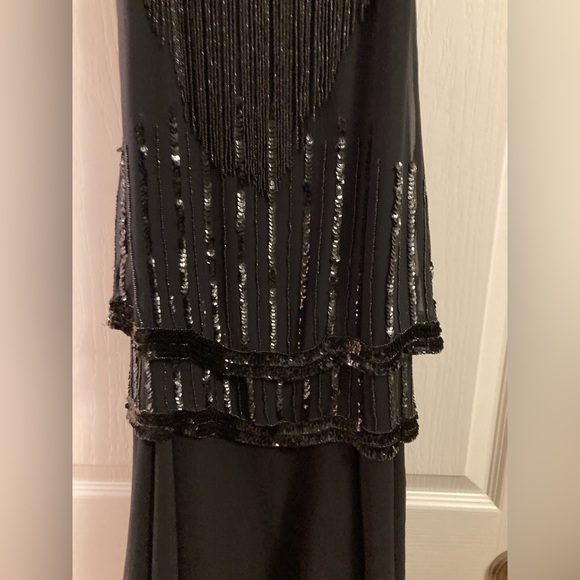 Gorgeous Vintage Beaded Dress. 100% Silk. Sequins and beads. Size Small. - Picture 5 of 9